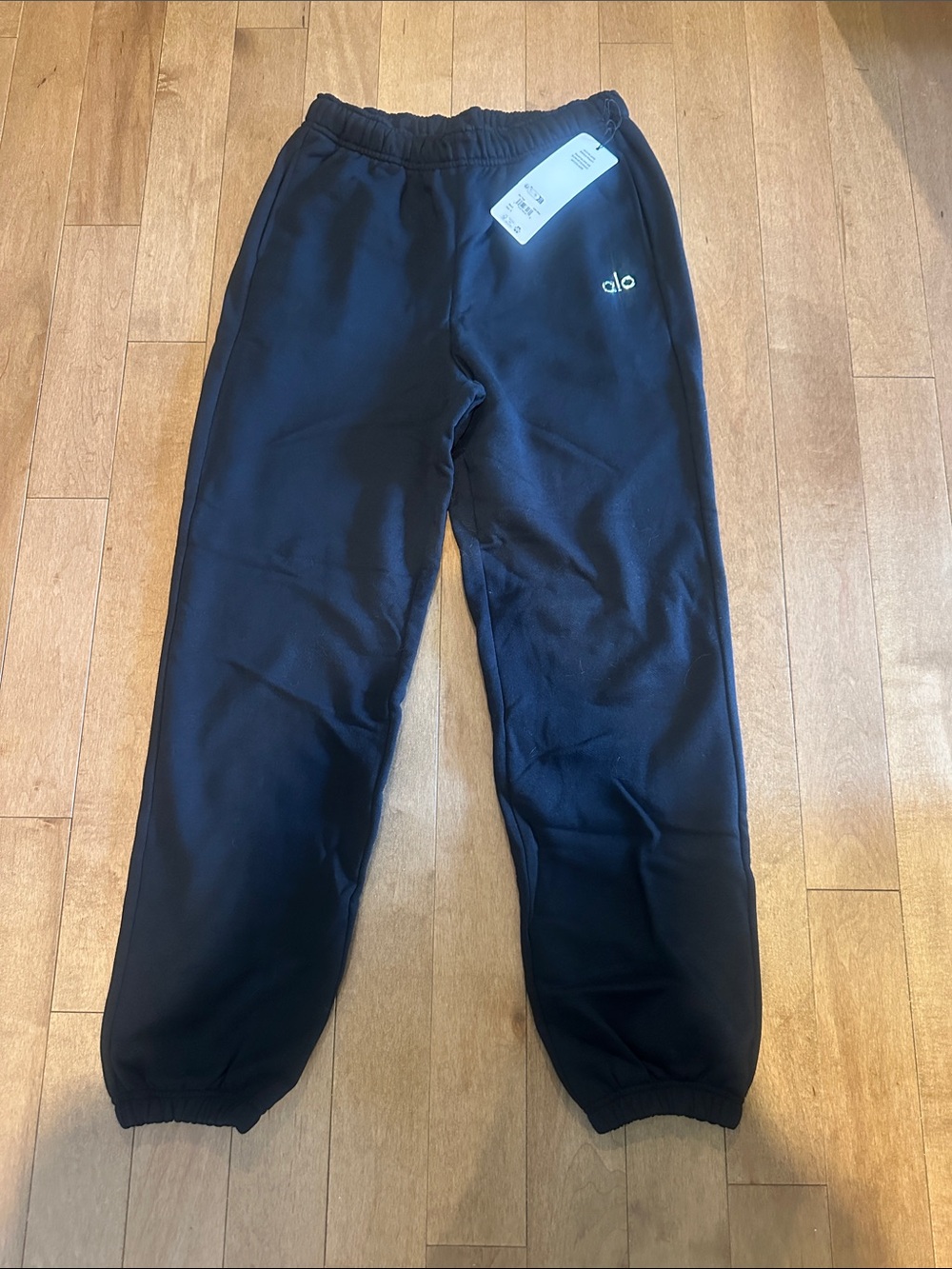 ALO Accolade Black Fleece Sweatpants with Elastic Cuffs! NWT 🎉